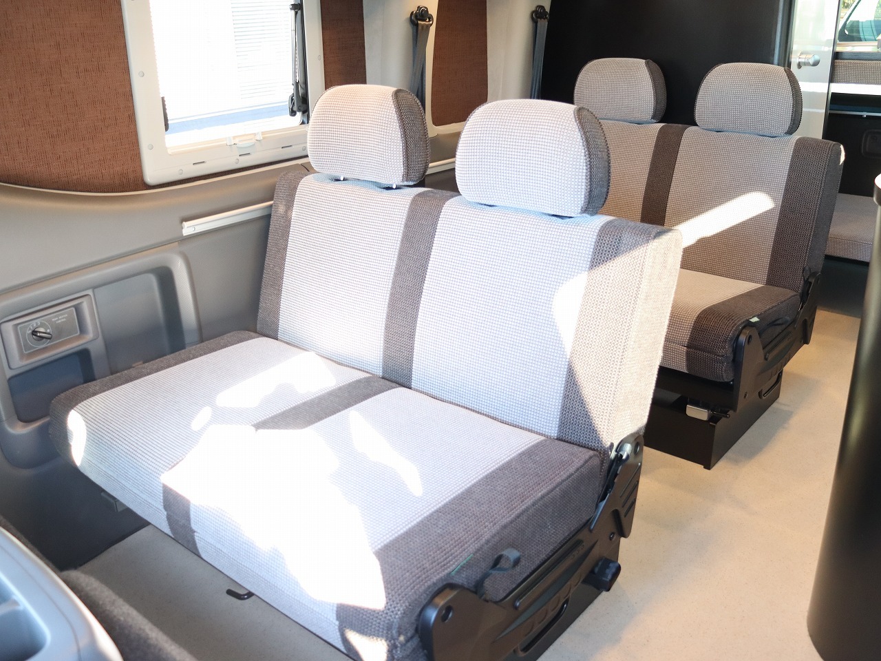 キャンピングカーバンコン