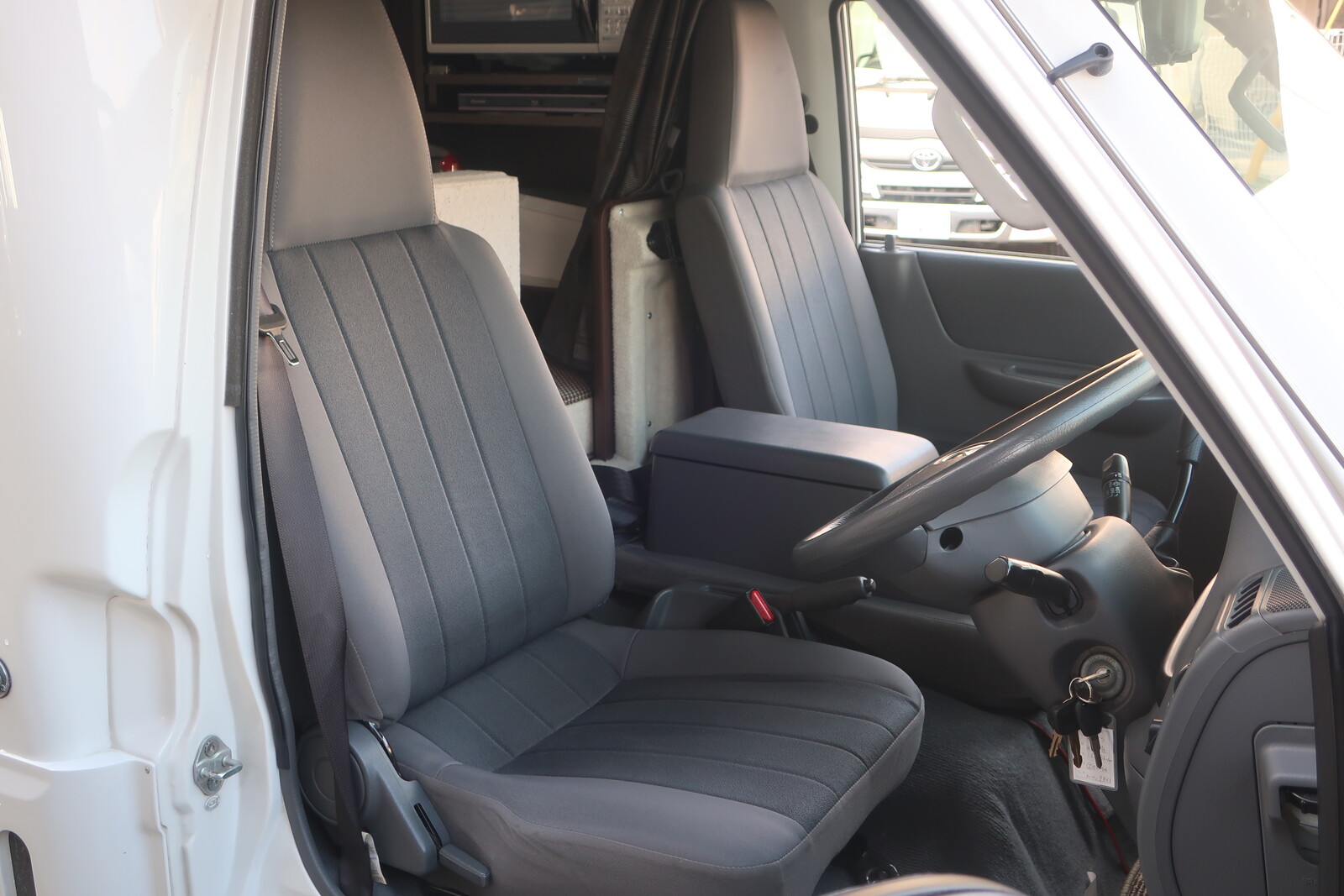 キャンピングカーキャブコン