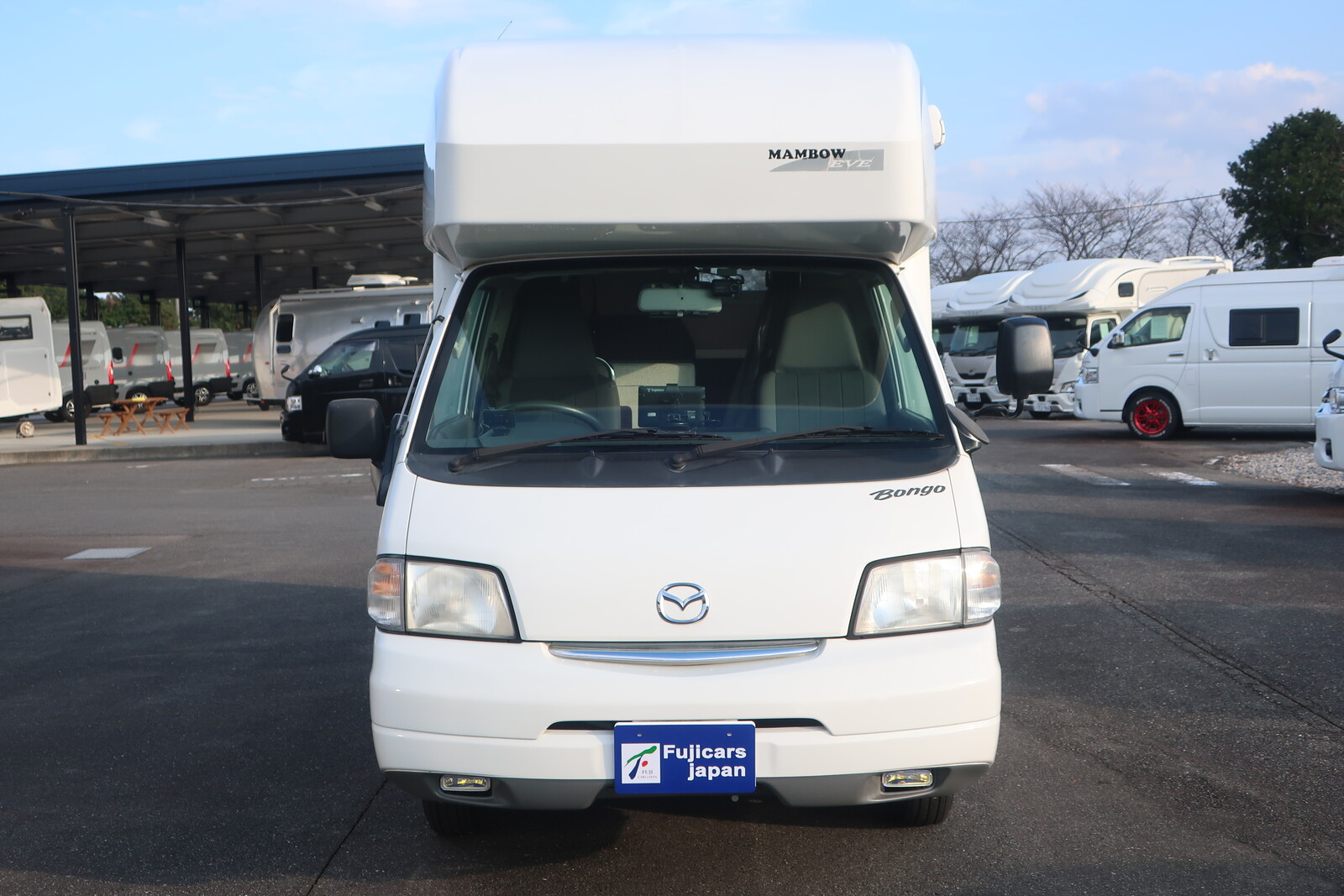 キャンピングカーキャブコン