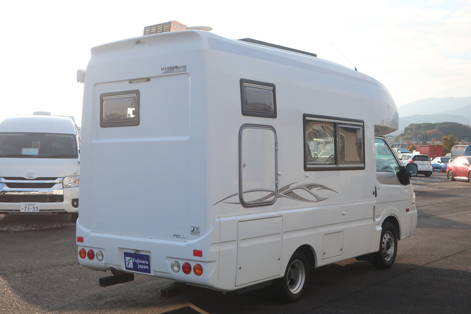 キャンピングカーキャブコン