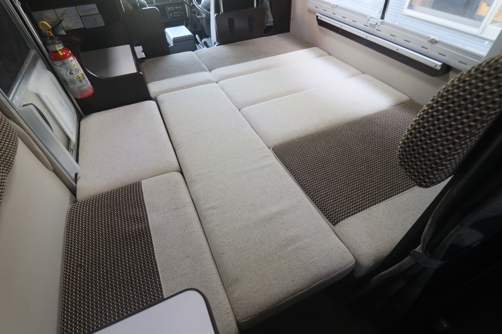 キャンピングカーキャブコン