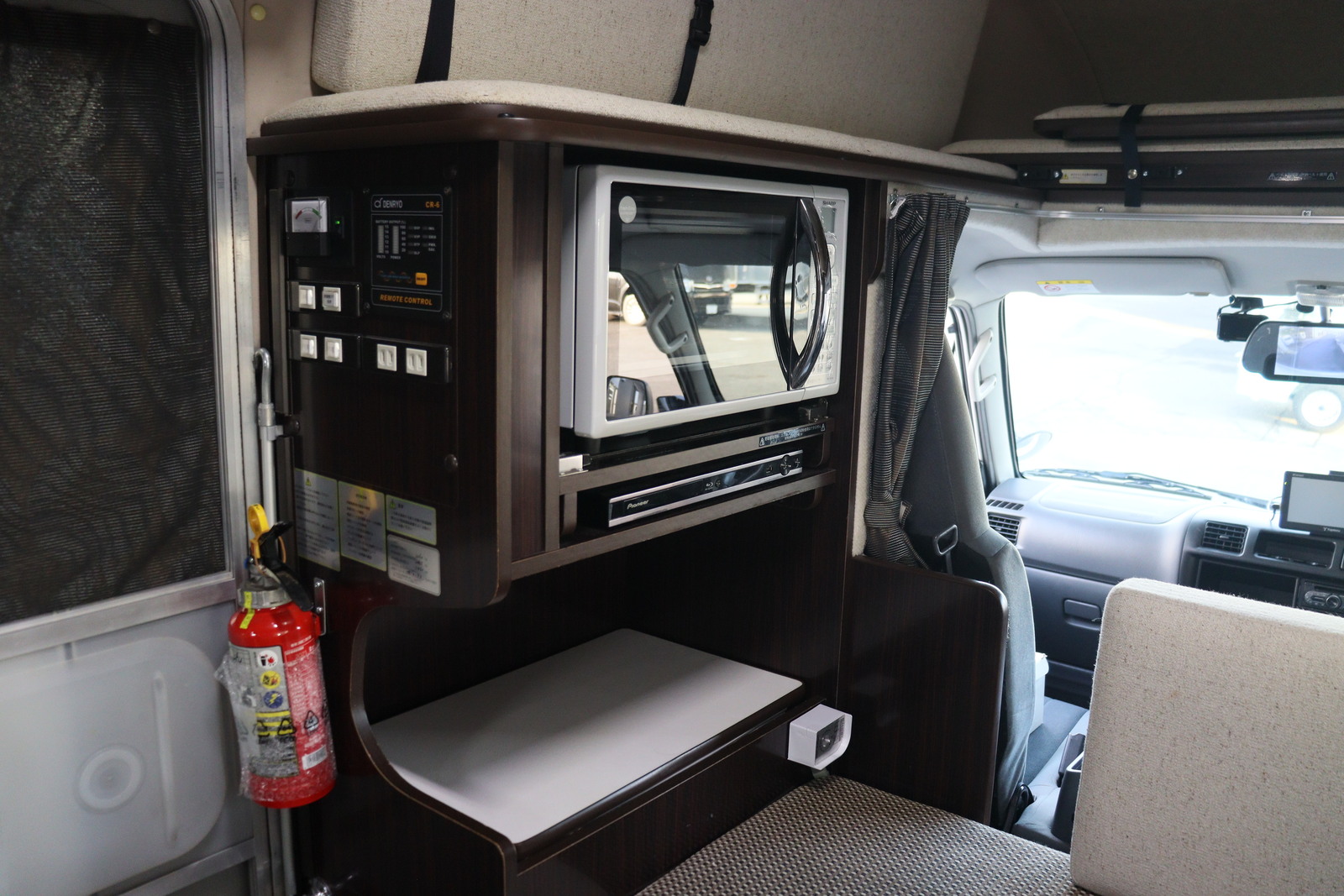 キャンピングカーキャブコン