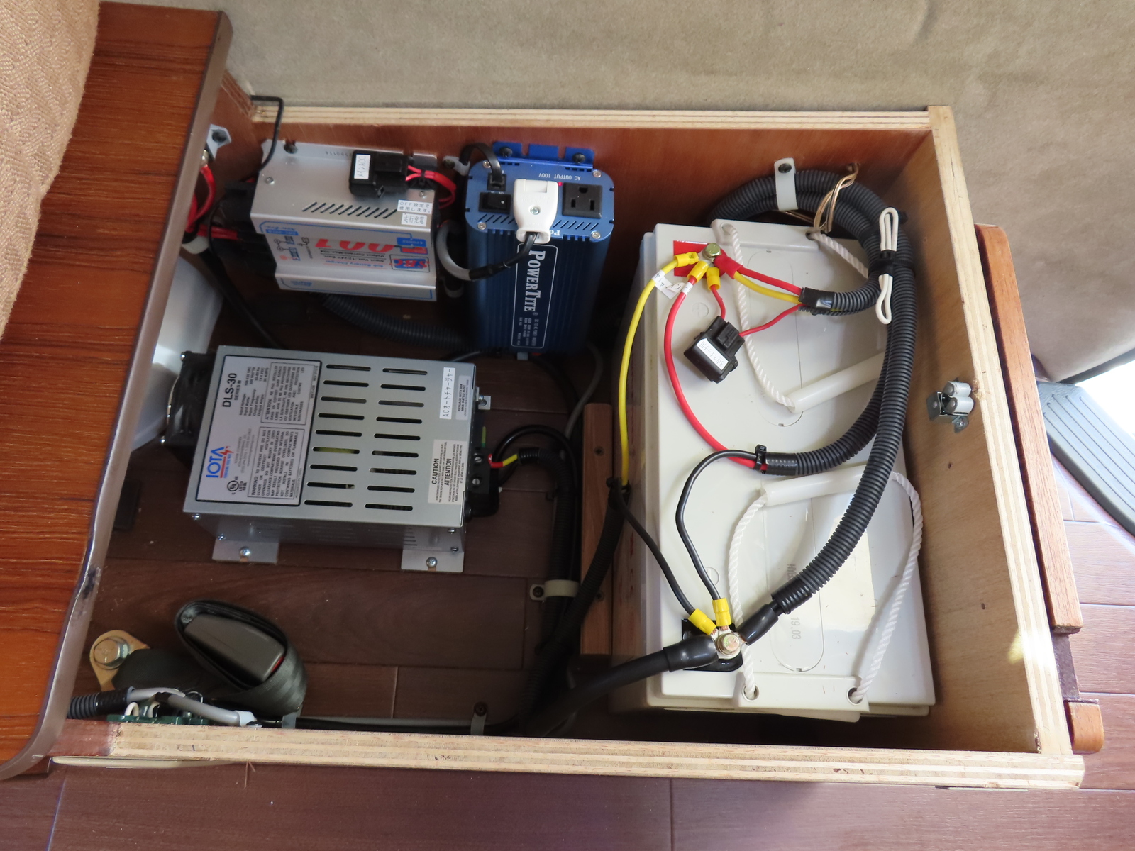 キャンピングカーバンコン