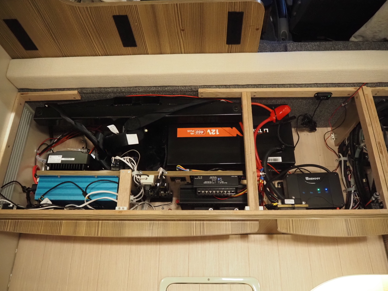 キャンピングカーキャブコン