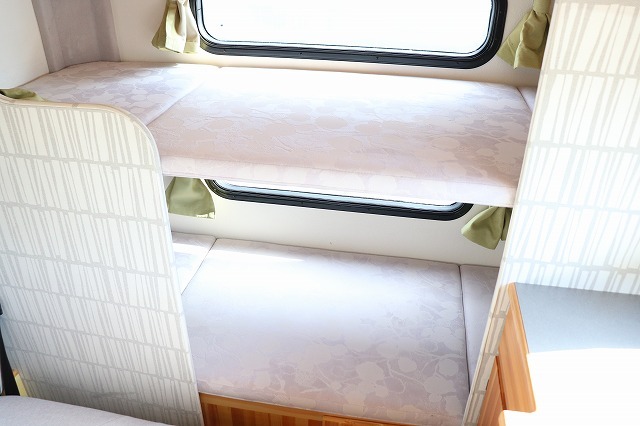 キャンピングカーキャブコン