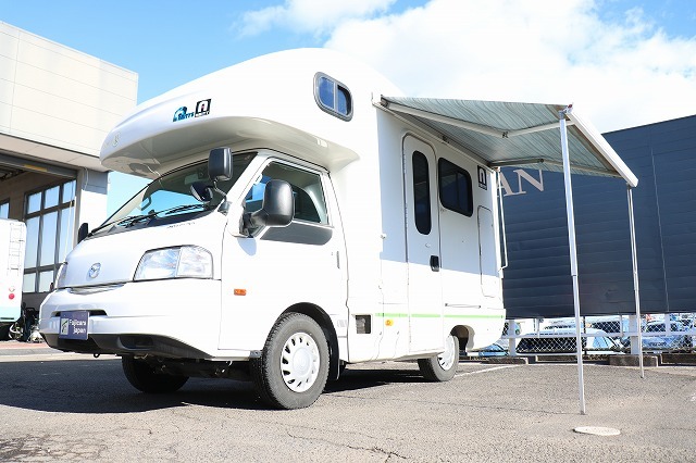 キャンピングカーキャブコン