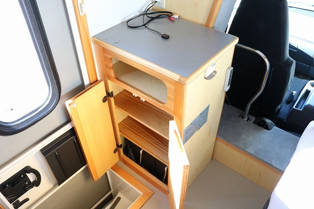 キャンピングカーキャブコン