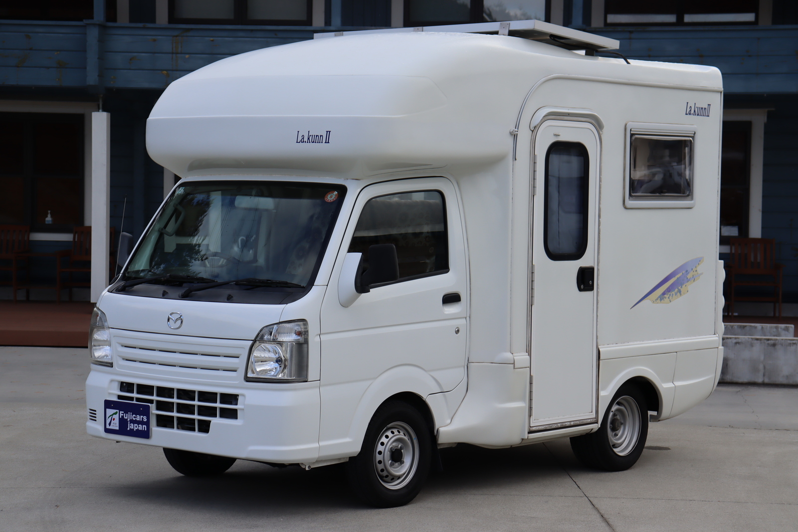 キャンピングカー軽キャンパー