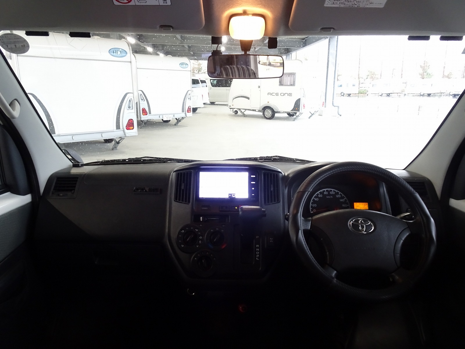 キャンピングカーバンコン