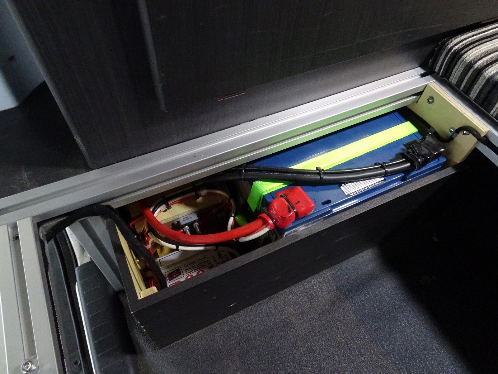 キャンピングカーバンコン