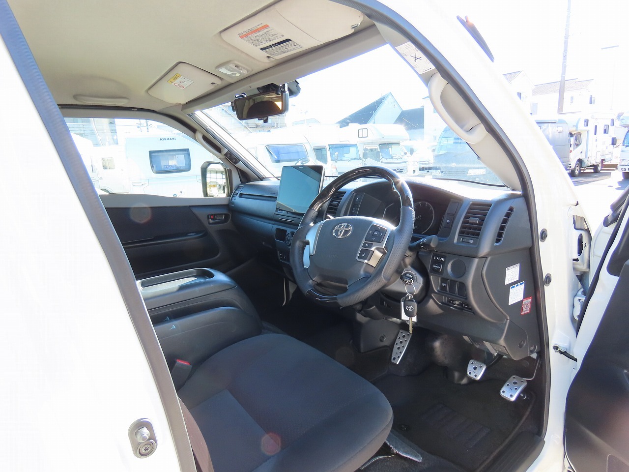 キャンピングカーバンコン