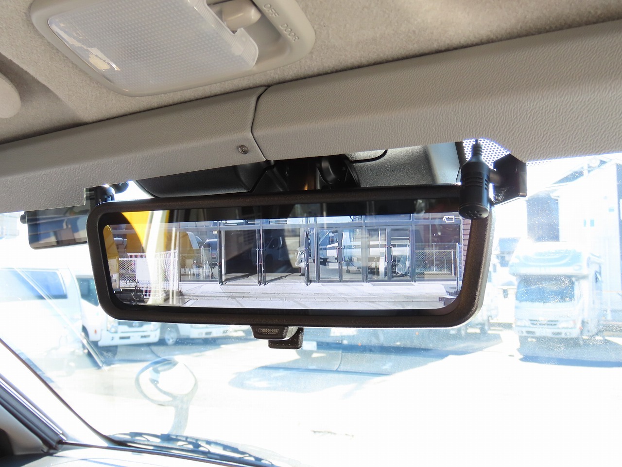 キャンピングカーバンコン