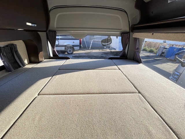 キャンピングカーバンコン