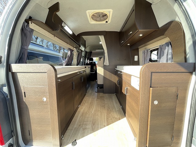 キャンピングカーバンコン