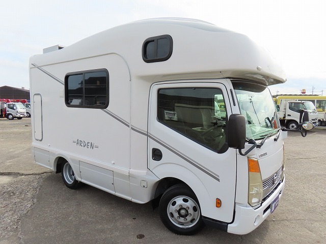 キャンピングカーキャブコン