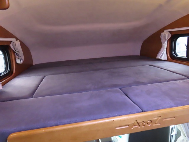 キャンピングカーキャブコン