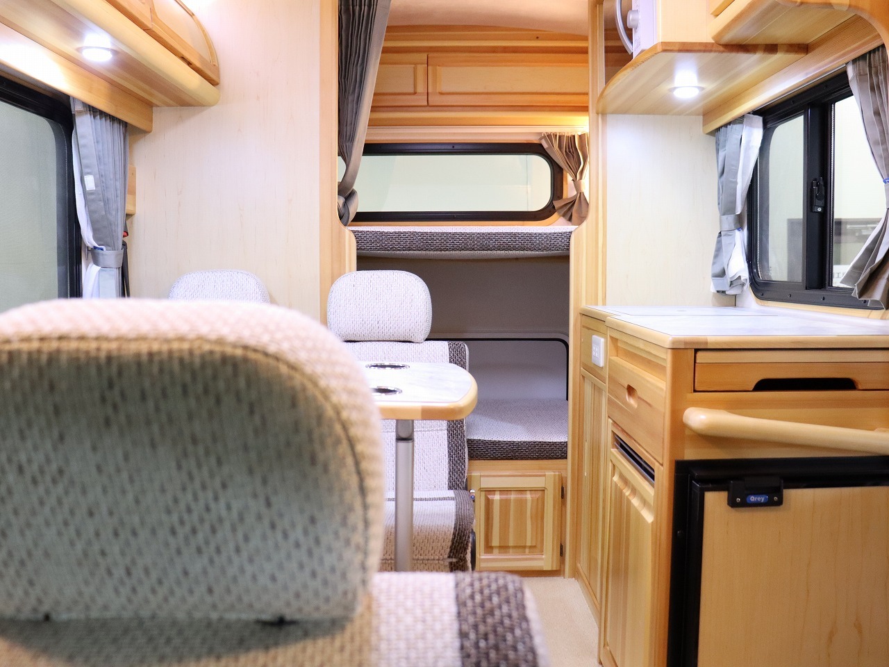 キャンピングカーキャブコン