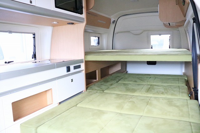 キャンピングカーバンコン