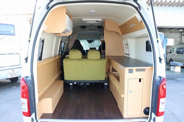 キャンピングカーバンコン
