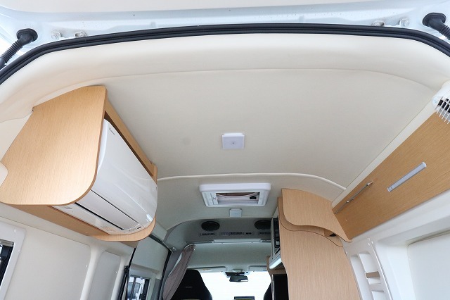 キャンピングカーバンコン