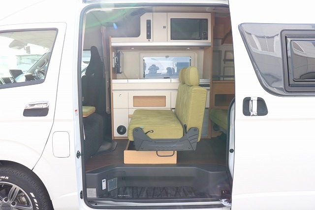 キャンピングカーバンコン