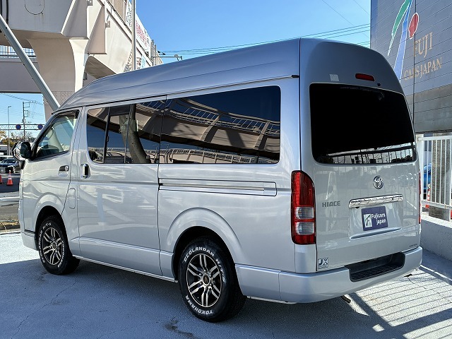 キャンピングカーバンコン