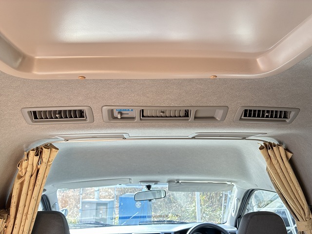 キャンピングカーバンコン