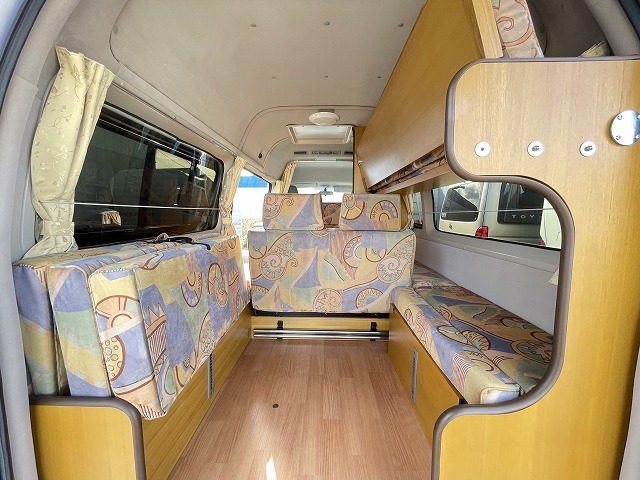 キャンピングカーバンコン