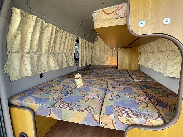 キャンピングカーバンコン