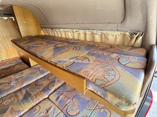 キャンピングカーバンコン