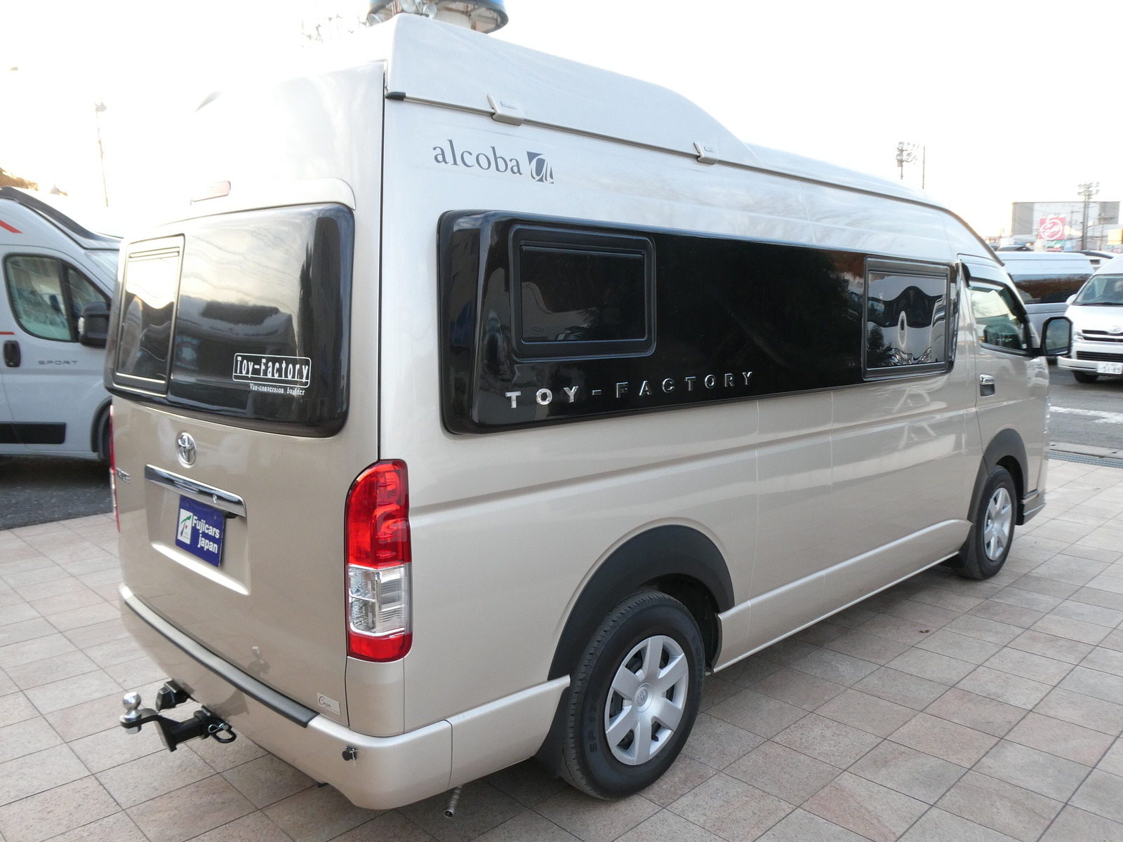 キャンピングカーバンコン