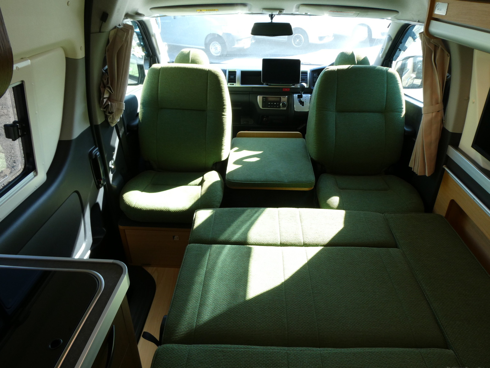 キャンピングカーバンコン