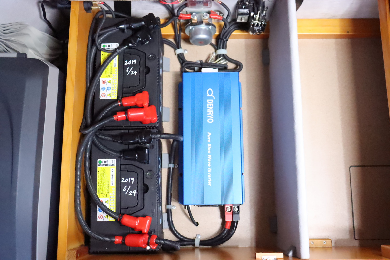 キャンピングカー軽キャンパー