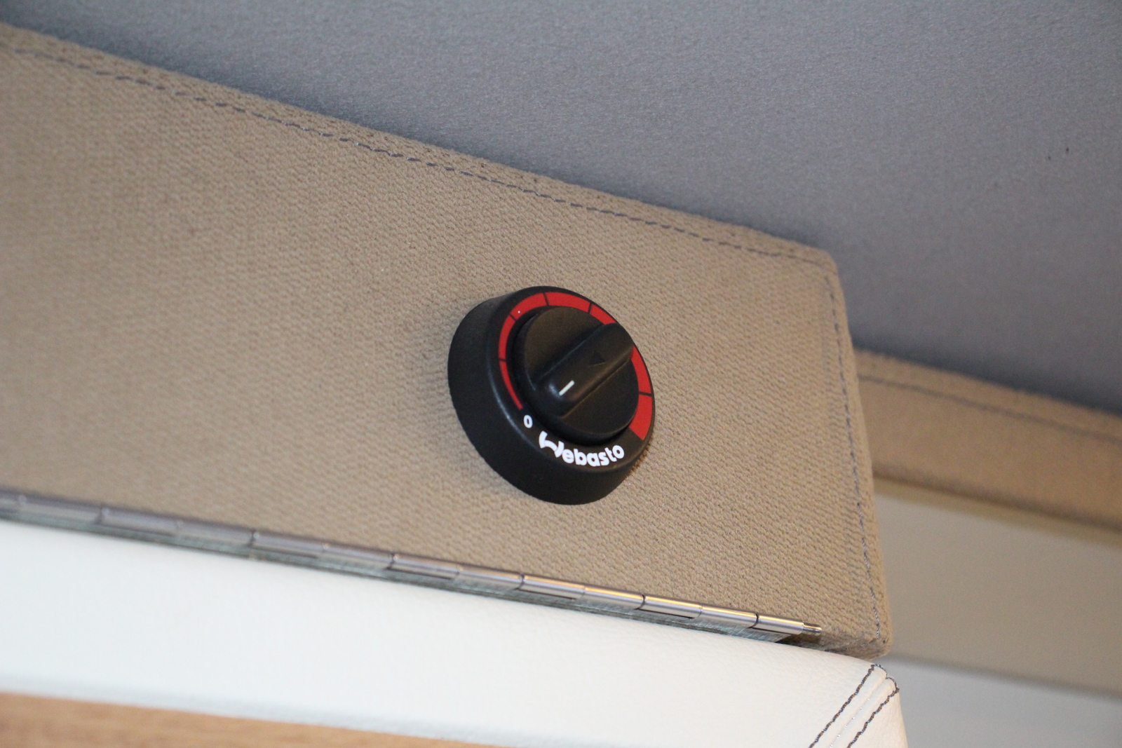 キャンピングカー軽キャンパー