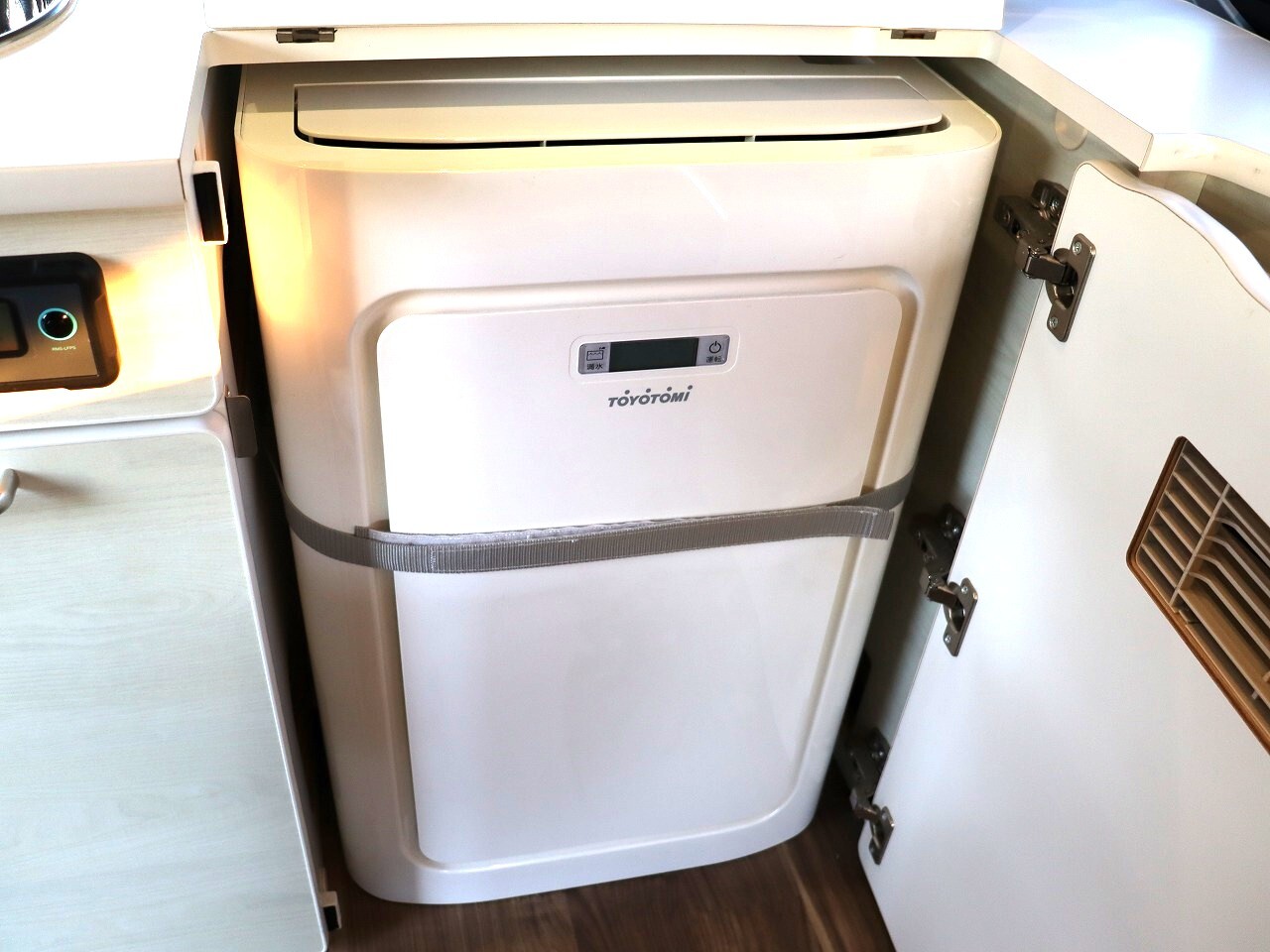 キャンピングカーバンコン