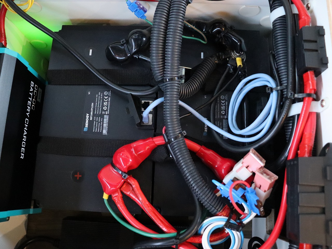 キャンピングカーバンコン