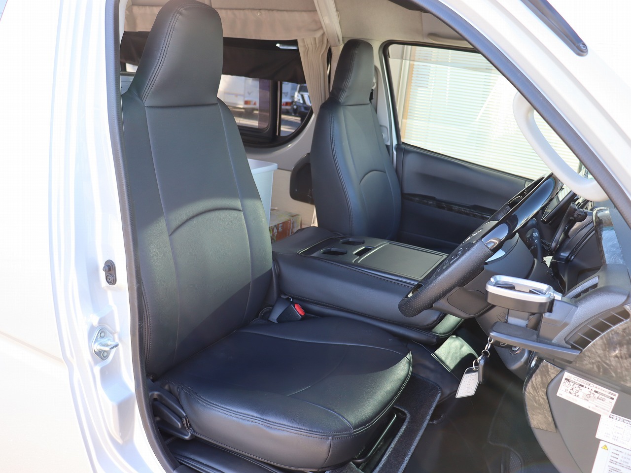 キャンピングカーバンコン