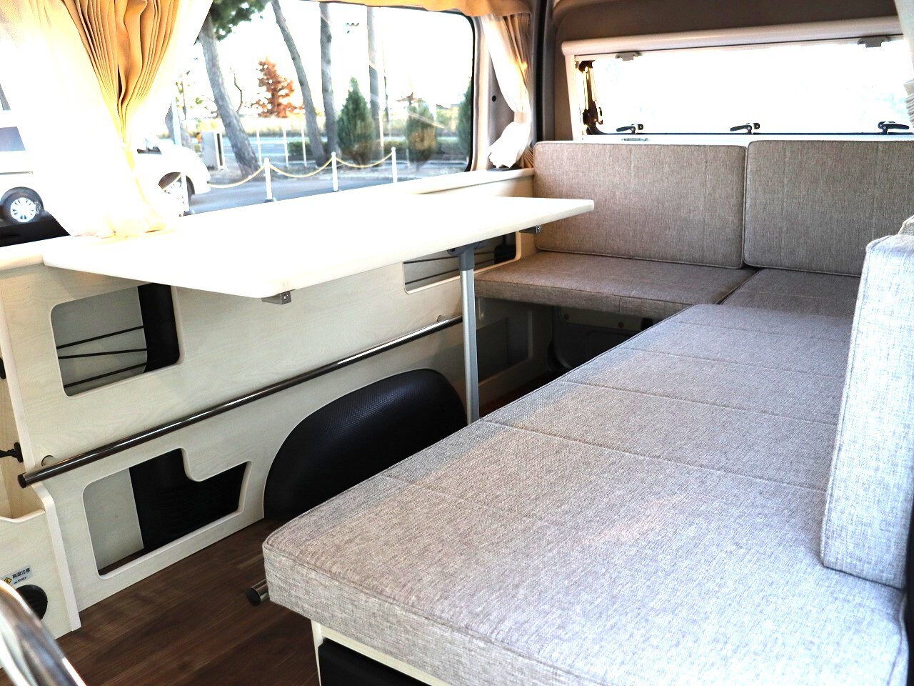 キャンピングカーバンコン