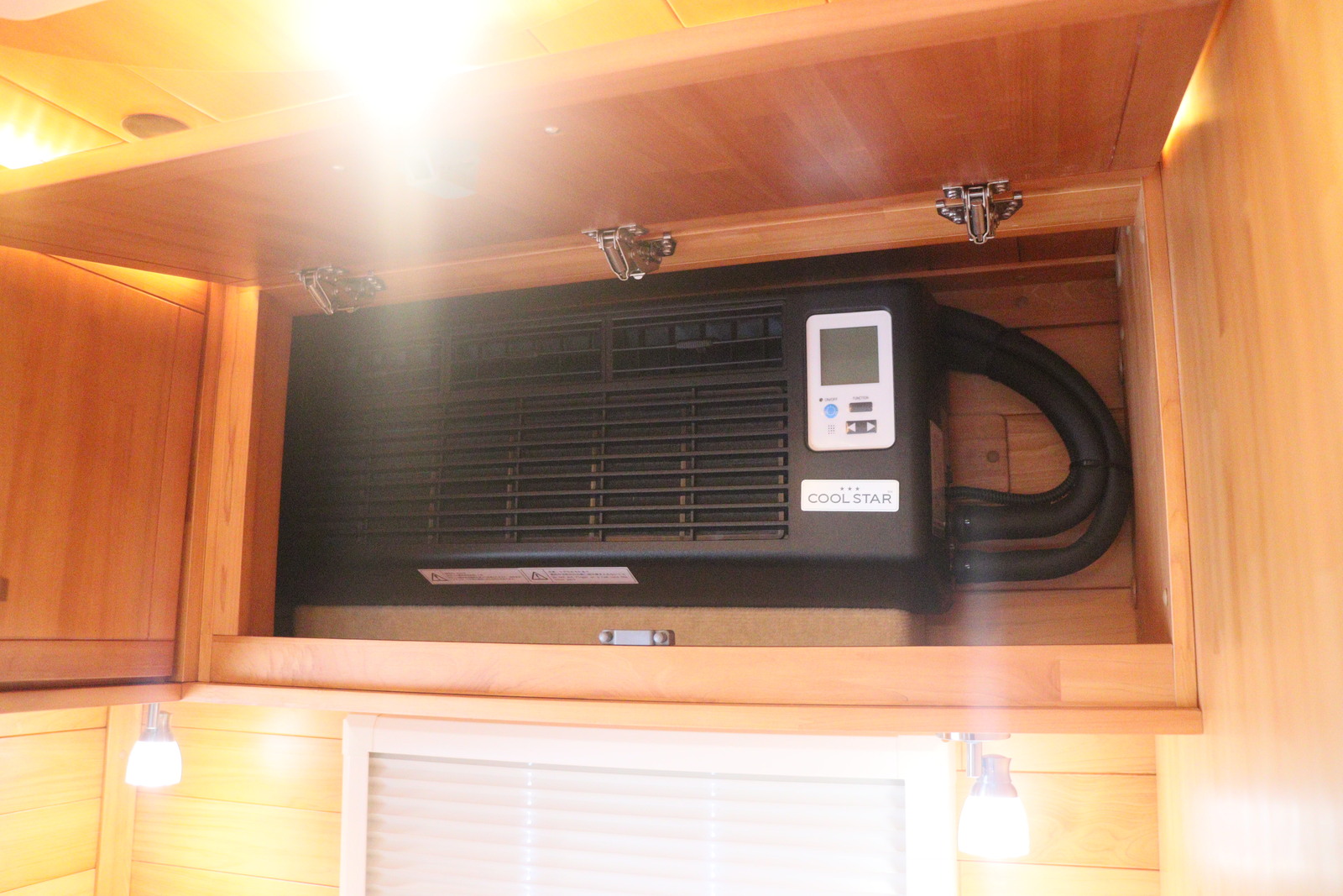 キャンピングカーキャブコン