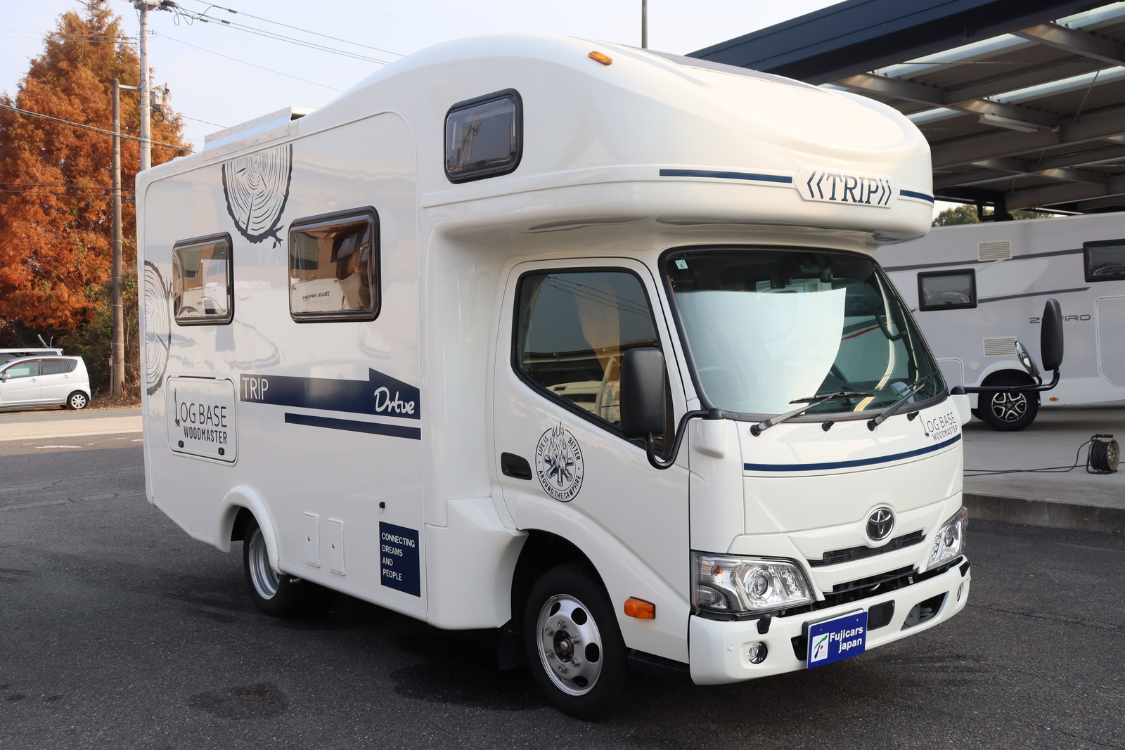 キャンピングカーキャブコン