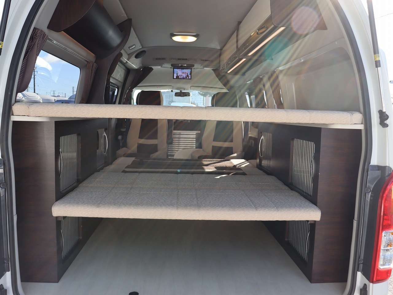 キャンピングカーバンコン