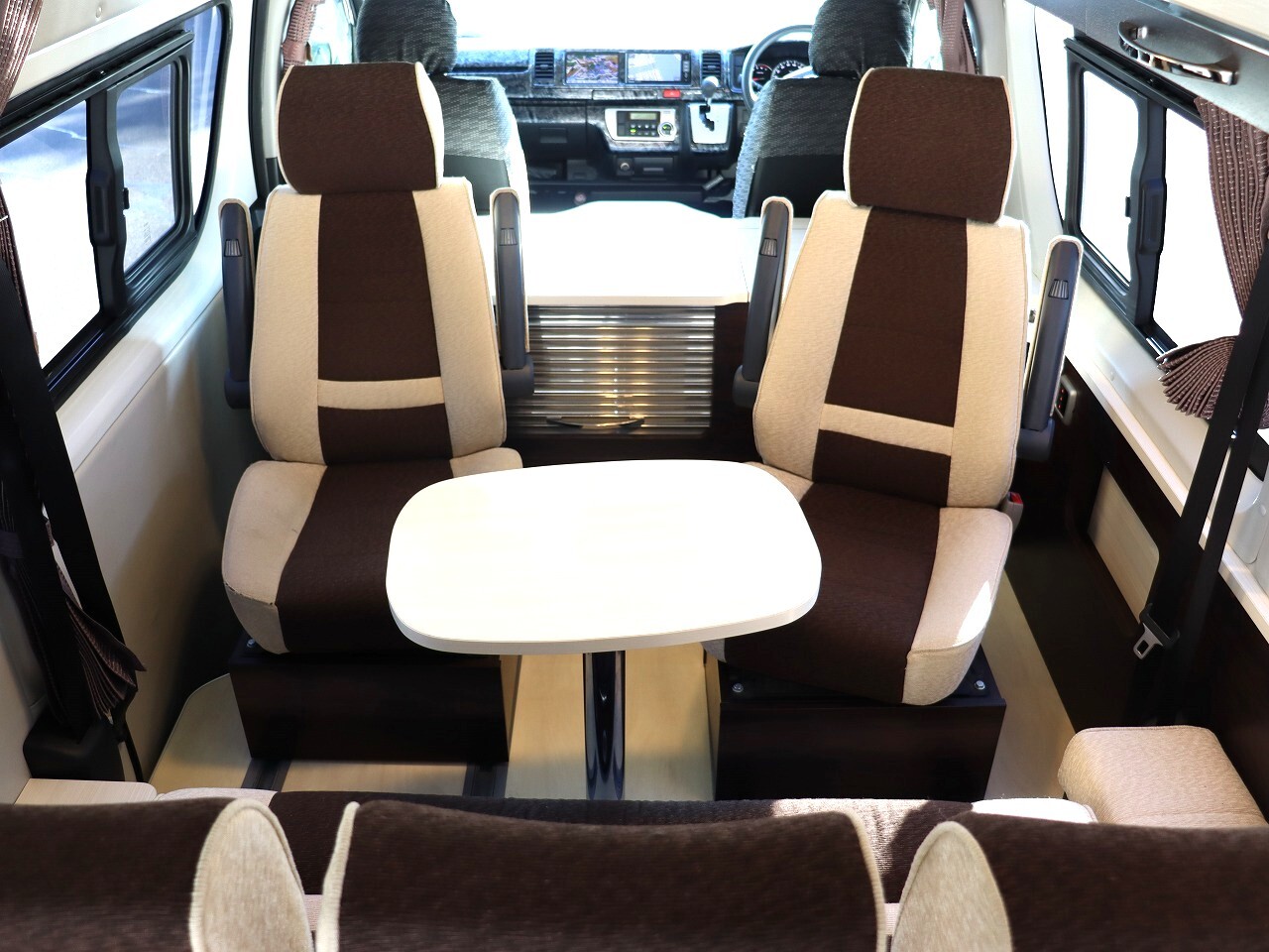 キャンピングカーバンコン