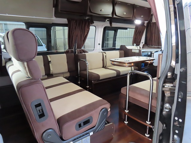 キャンピングカーバンコン