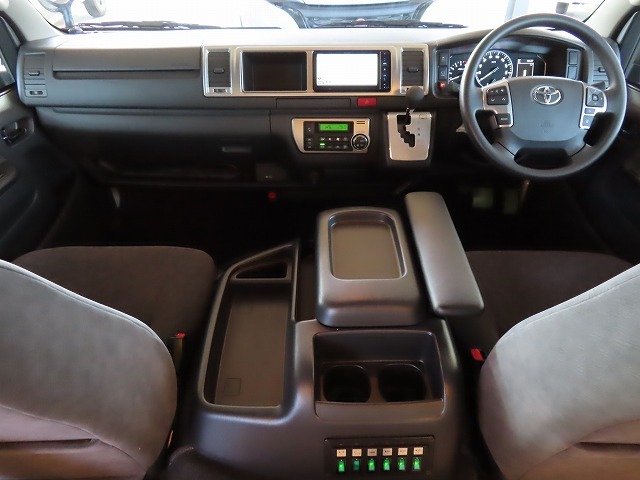 キャンピングカーバンコン