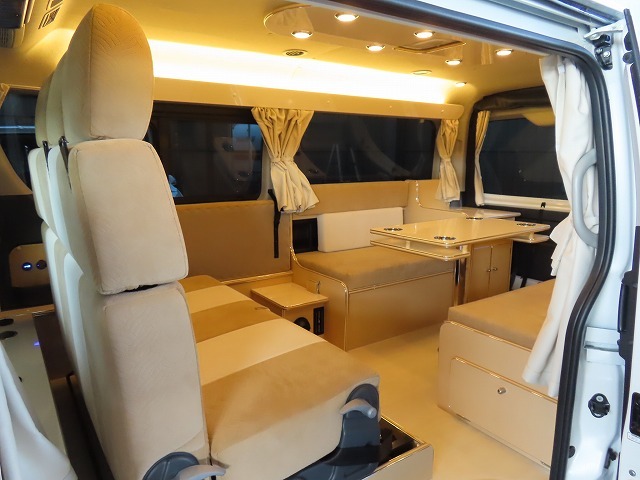 キャンピングカーバンコン