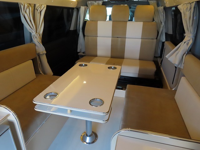 キャンピングカーバンコン