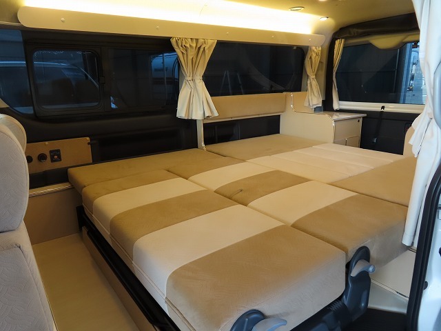 キャンピングカーバンコン