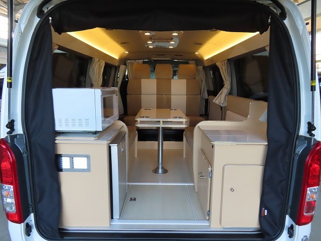 キャンピングカーバンコン