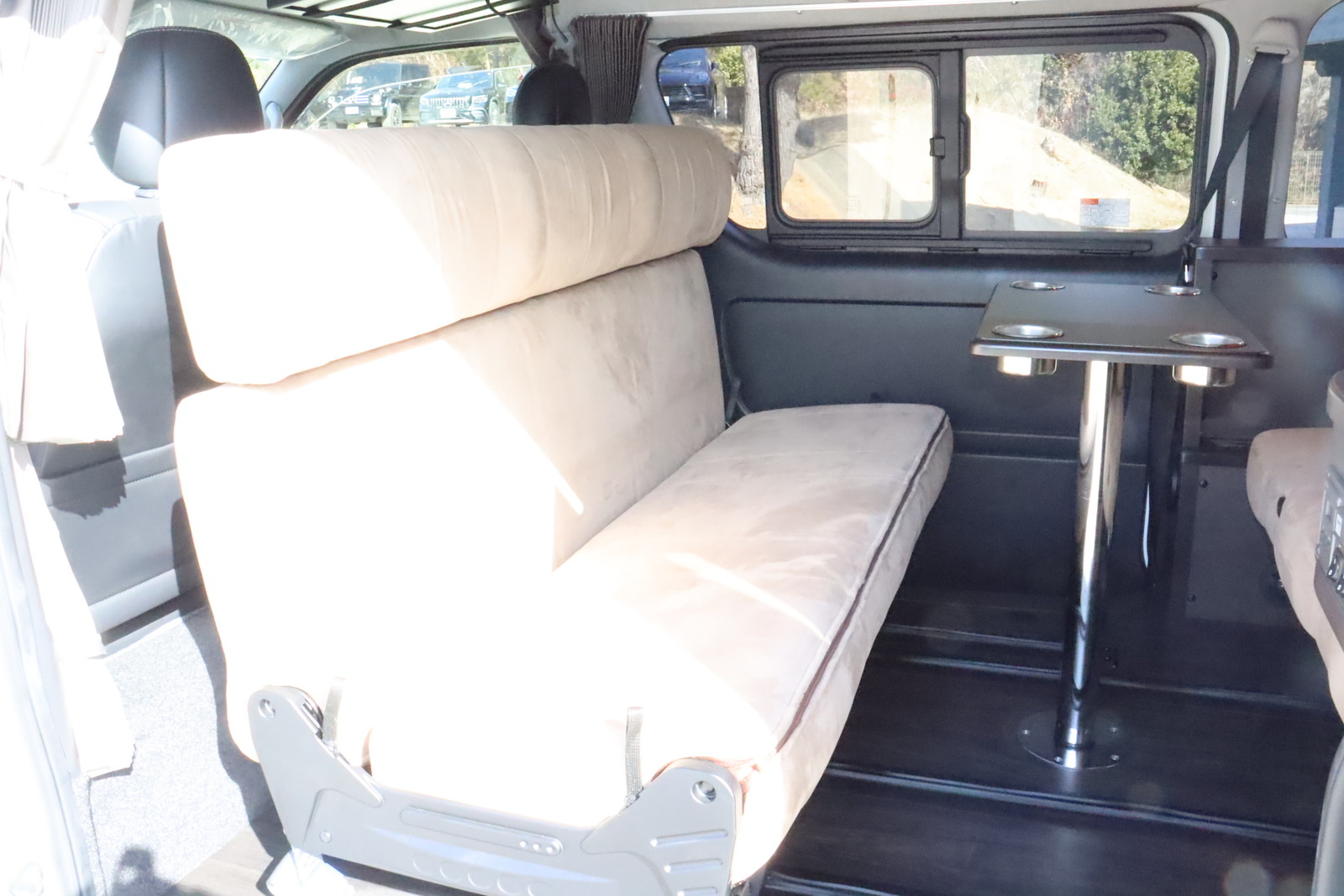 キャンピングカーバンコン