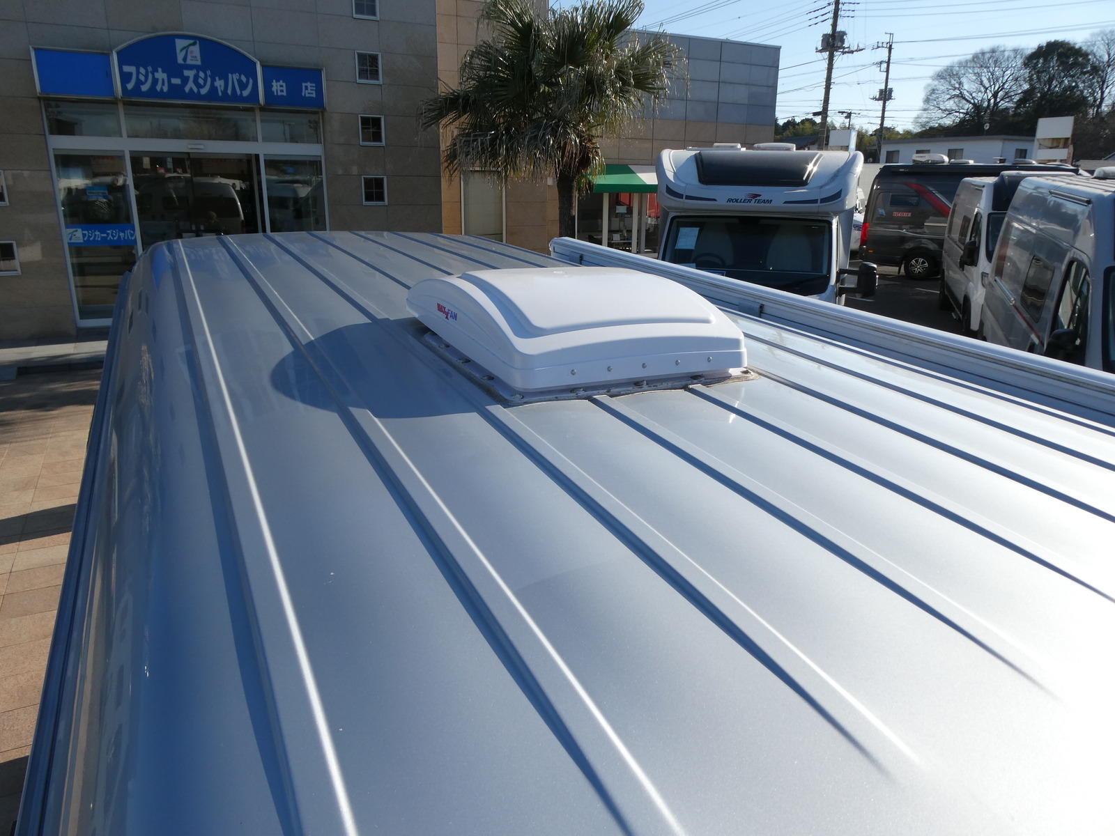 キャンピングカーバンコン